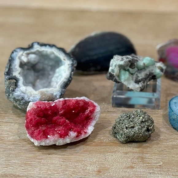 Agate Stone & Fools Gold Rock Home Decor Collection, Set of 7 - Picture 4 of 13